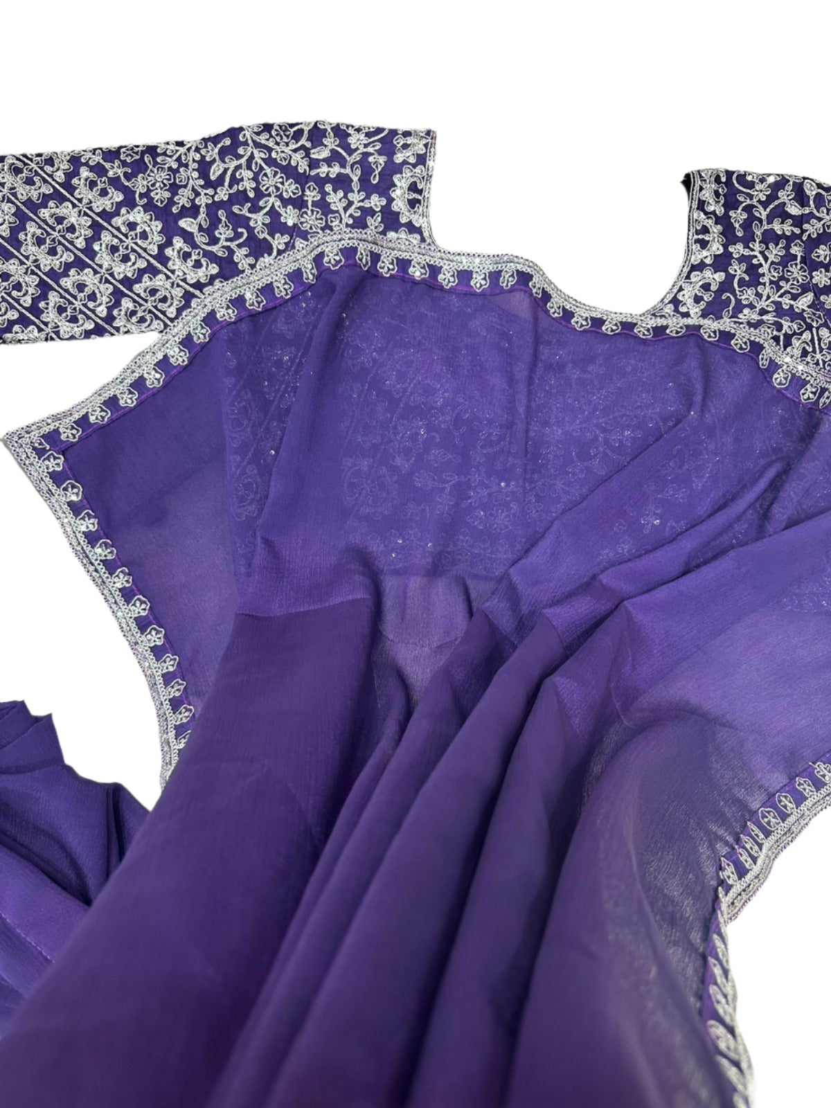 Ready To Wear Saree With Stitched Blouse In Berlin