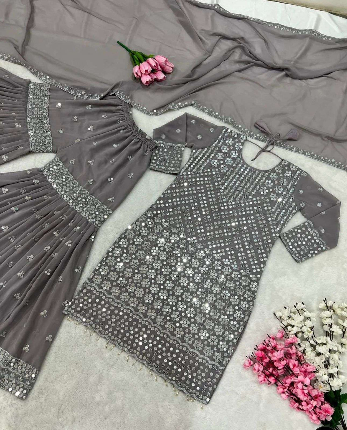 SEQUENCE SHARARA SET IN GERMANY