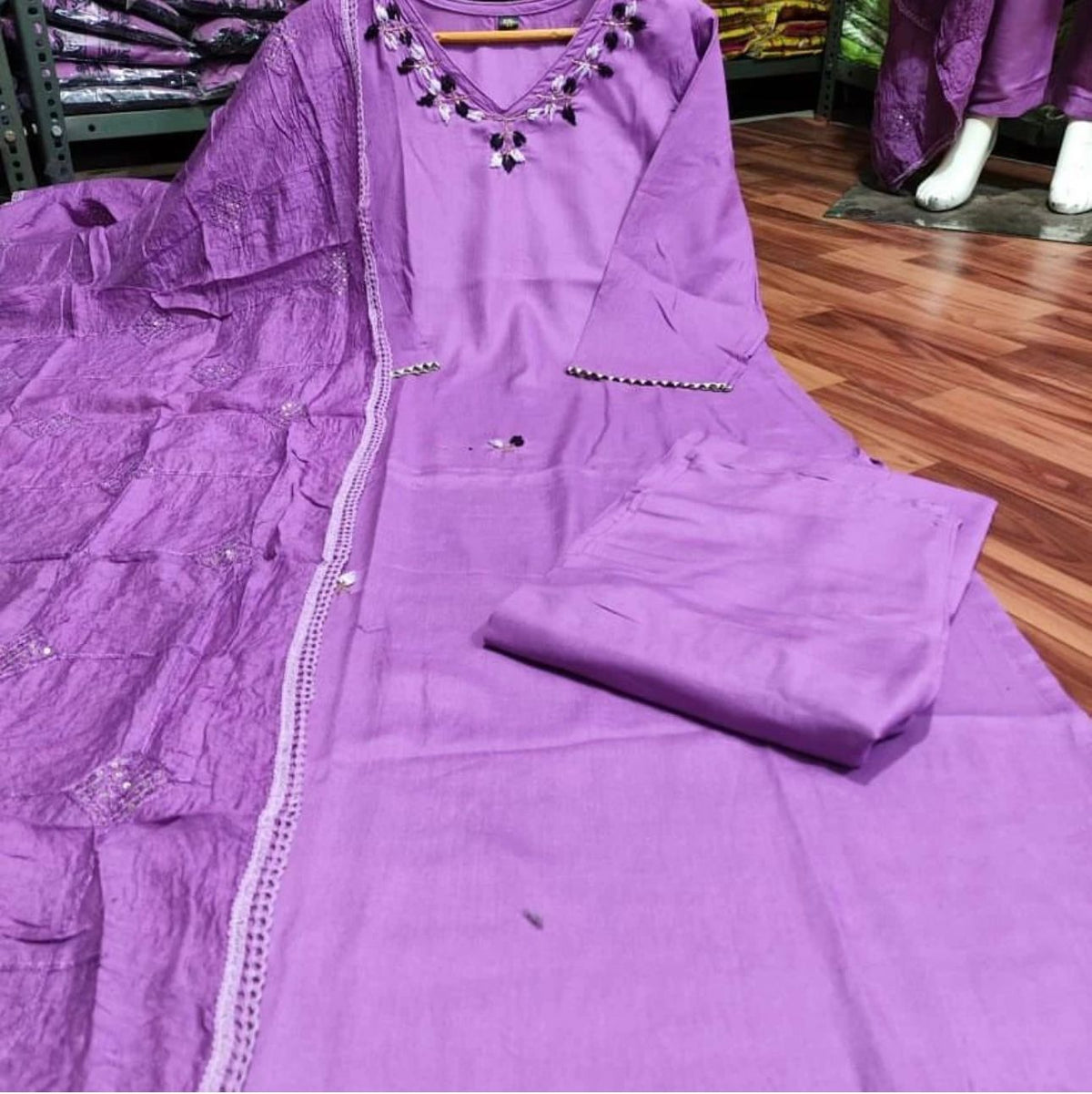 Kurta with Pant and Dupatta Set In Germany