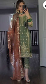 Punjabi Outfit In Germany