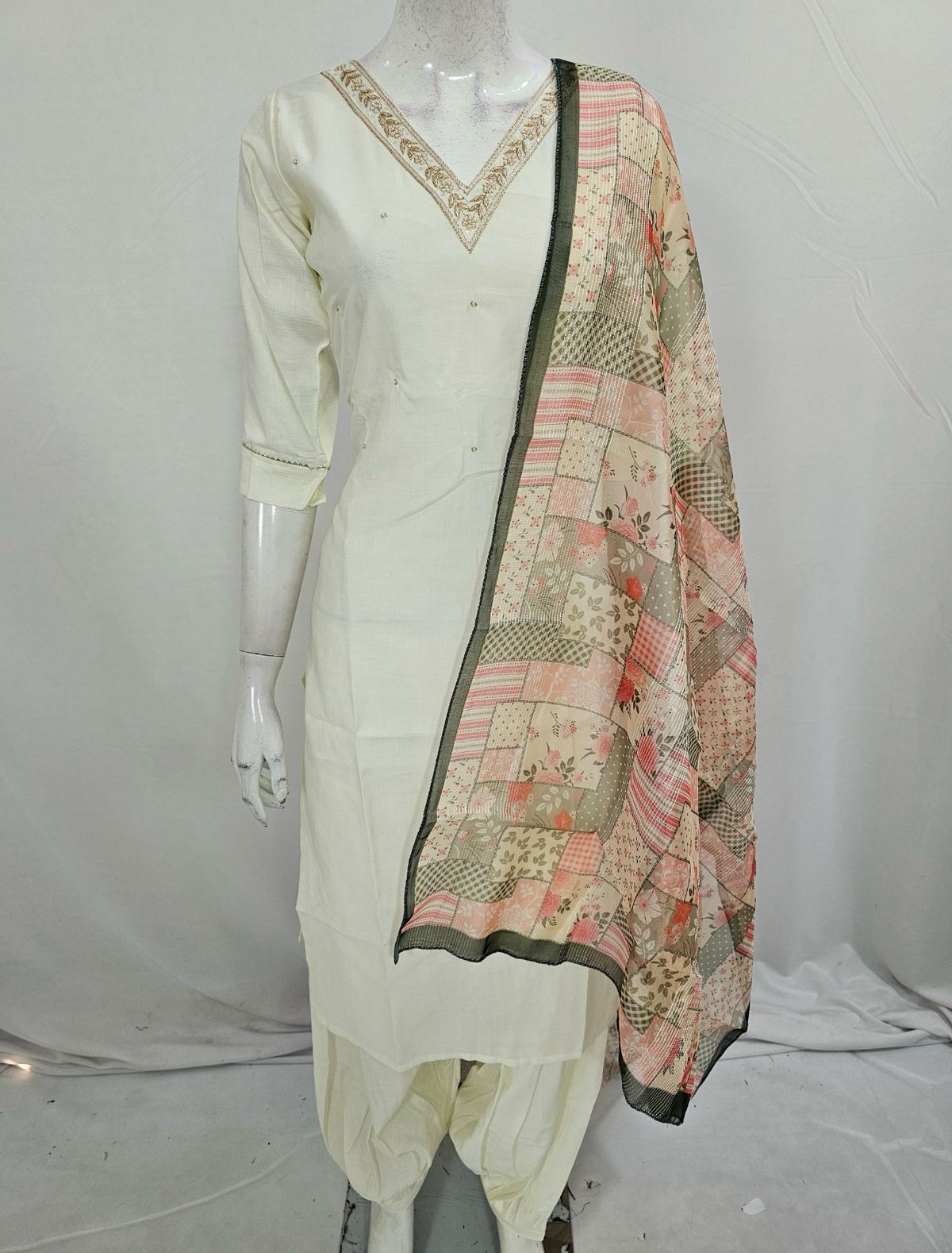 Afghani Suits In Germany