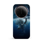 Diving Giant