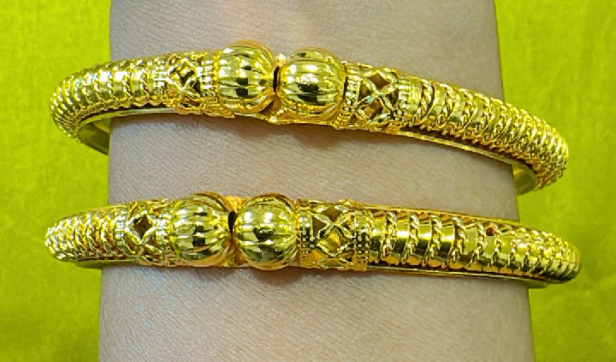 IMPRESSIVE TRADITIONAL GOLD Plated PIPE BANGLES(2 Pcs)