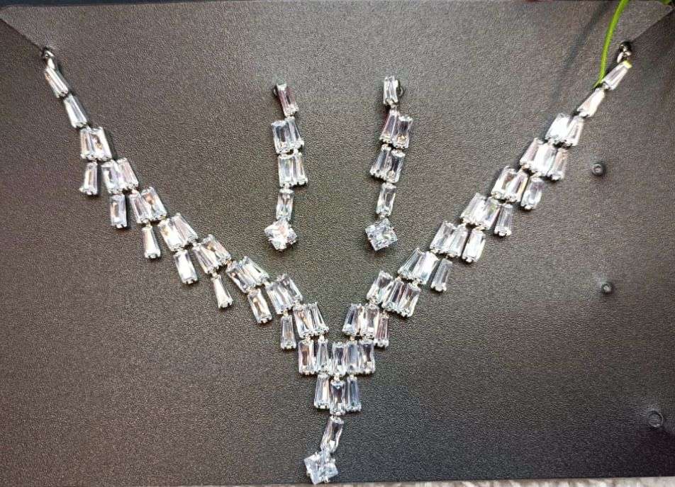 Silver-Plated & White CZ-Studded Jewellery Set