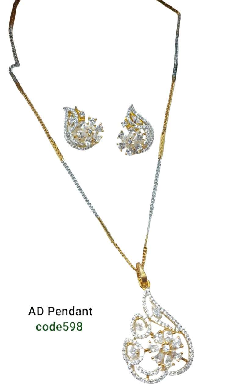 AD Pandent set with chain In Cologne