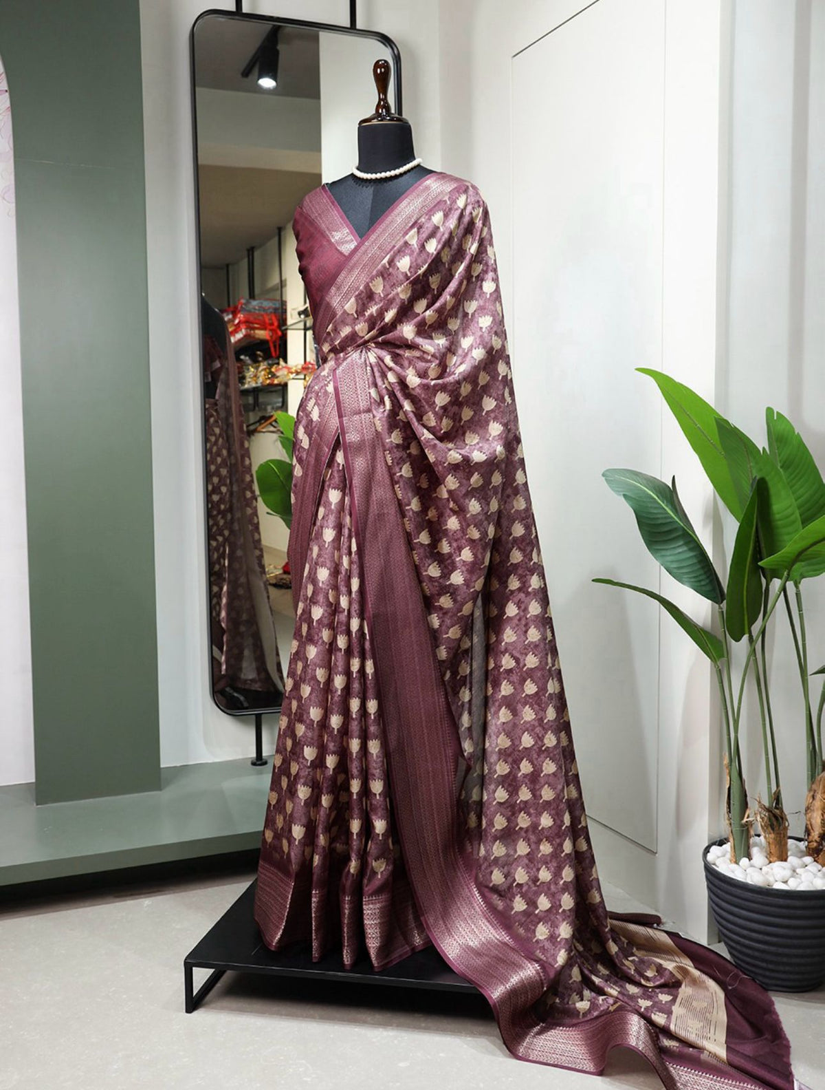 * Dola Silk Saree(New Collection)