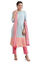 Blue Band Collar Yarn-dyed liva Kurta in Hamburg Namma Markt