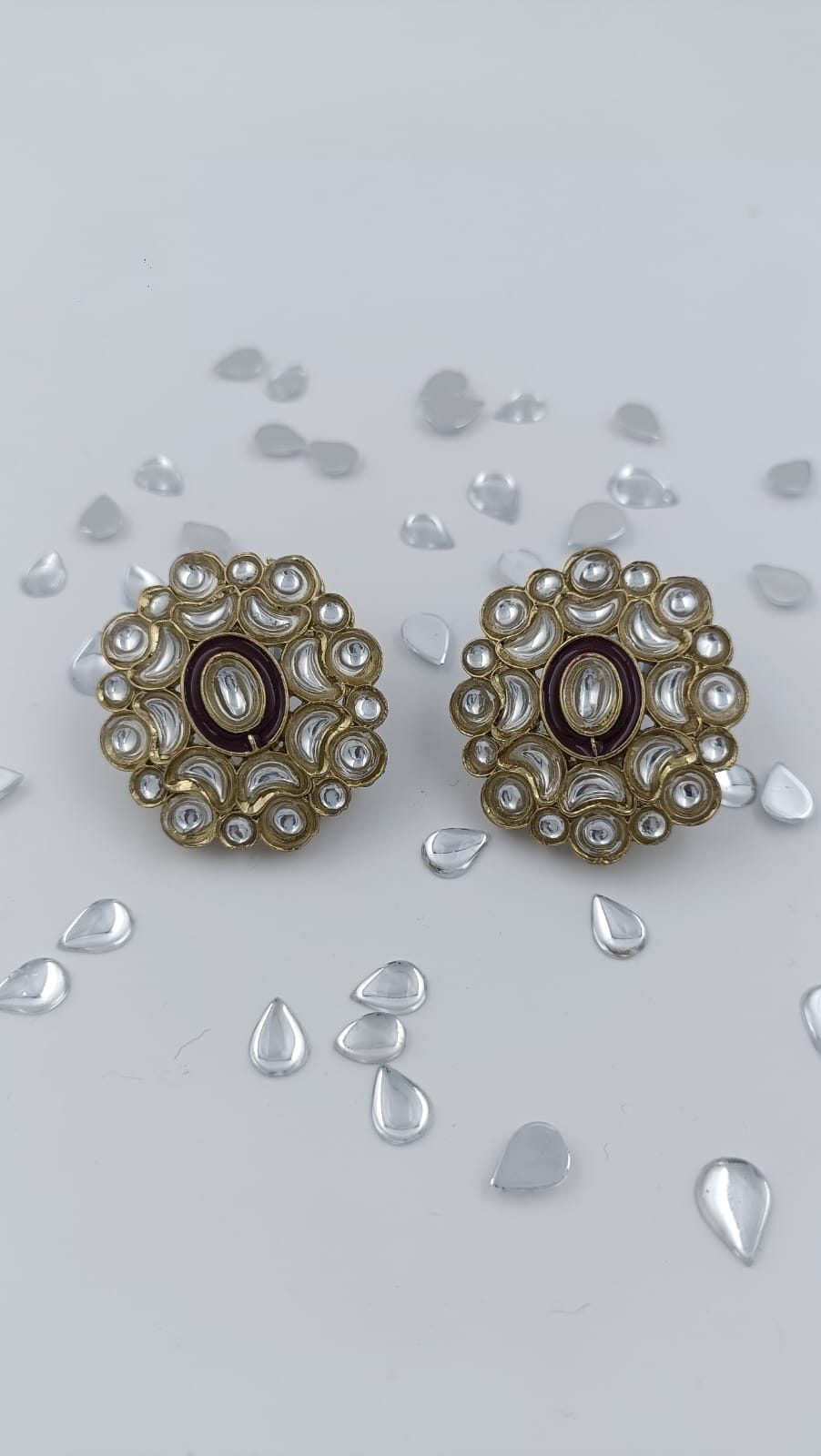Stone Kundan Flower Stud Earring in Berlin