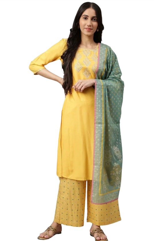 Yellow embroided Kurta-Plazzo-Dupatta Set in Munich