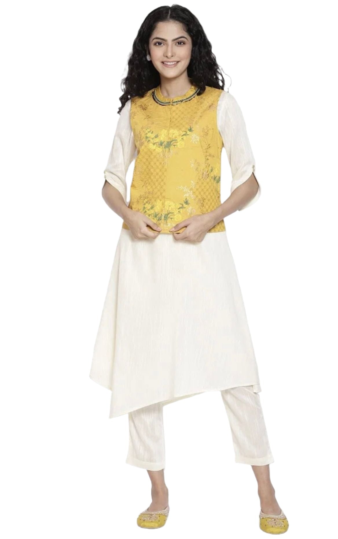 Yellow gillet ivory inner trousers set in Berlin