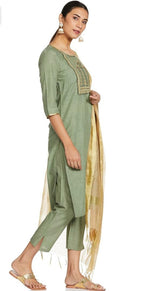 Cotton Green solid Round neck straight kurta set Germany