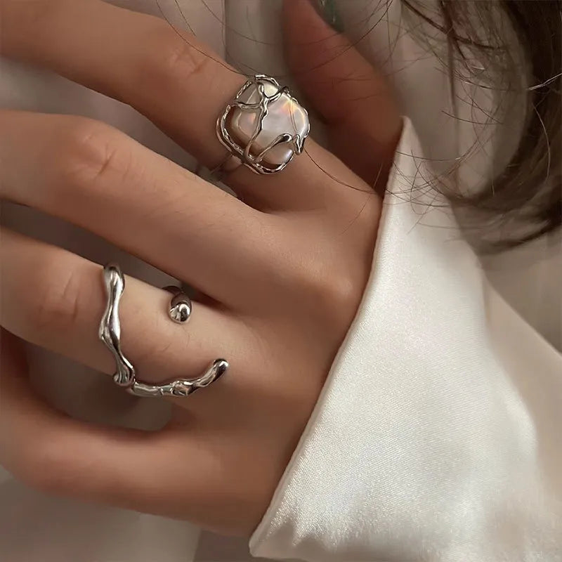 Trendiger Silberfarbener Ring