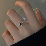 Trendiger Silberfarbener Ring
