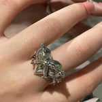 Trendiger Silberfarbener Ring