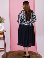 WOMEN'S PLUS SIZE GEOMETRIC PRINT DRESS WITH SHRUG IN MUNICH