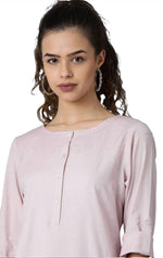 Light Purple Round Neck Solid kurta in Essen