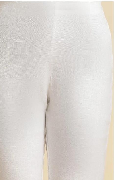 Ecru Solid Cotton Flax Slim Pants in Germany