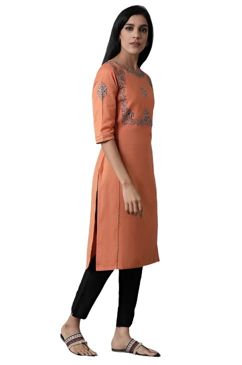 Orange Embroidered Straight kurta in Essen