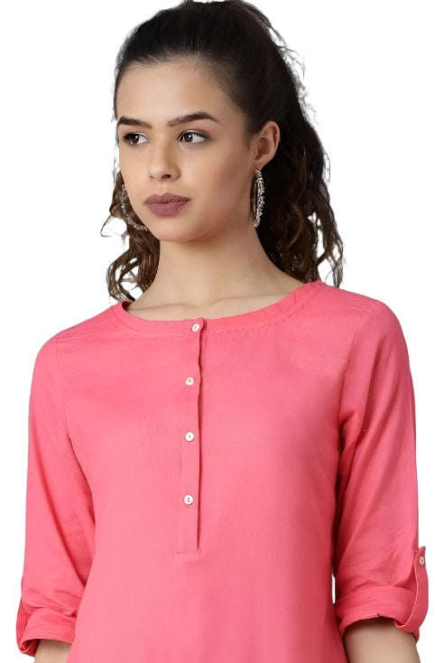 Pink Round Neck Solid kurta in Paris