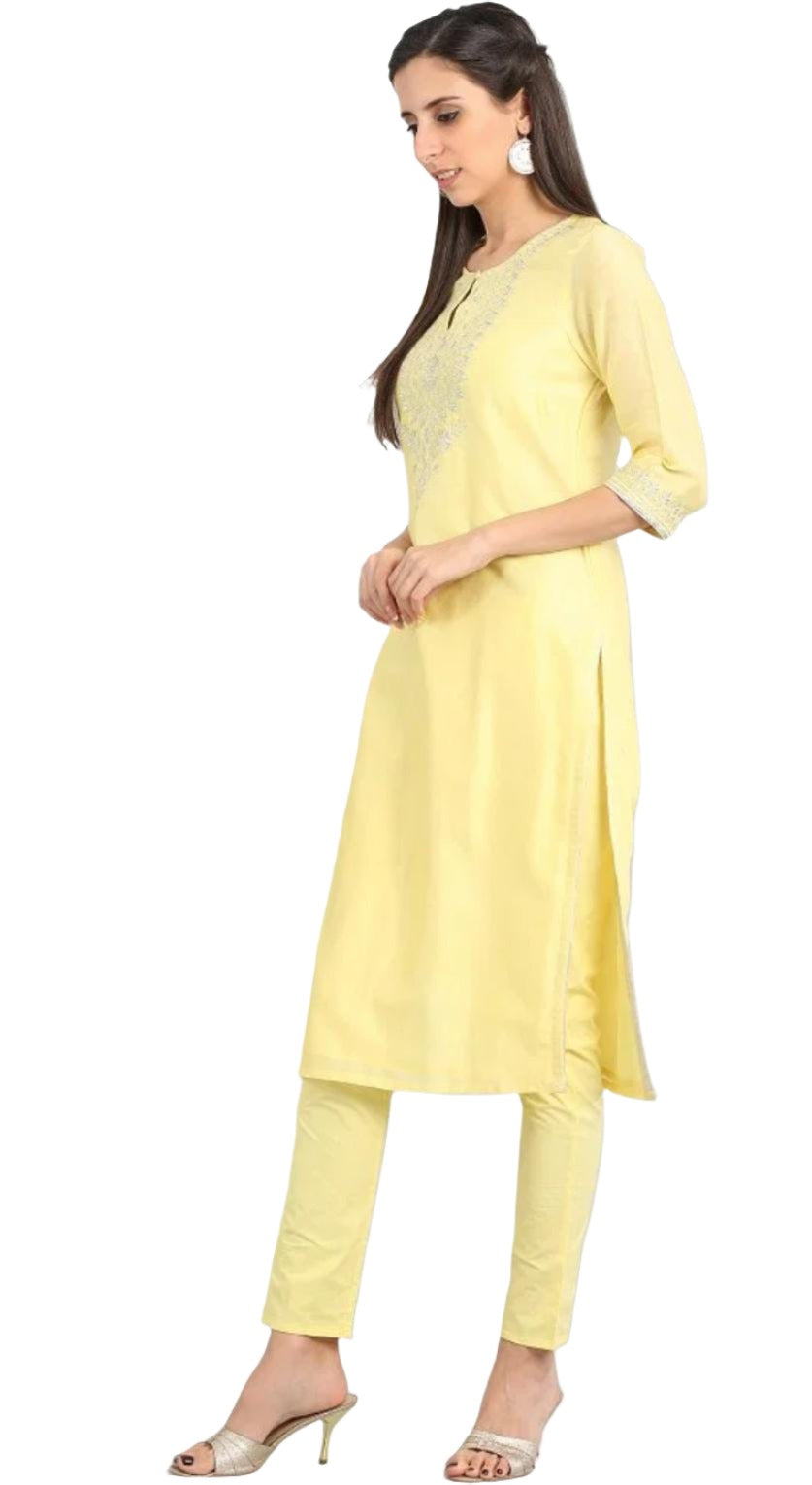 Yellow Round Neck kurta Set in Paris