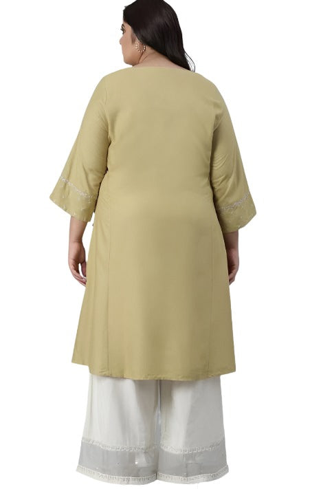 Green Solid Panelled A-line kurta in Berlin