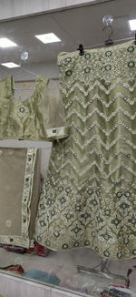 Handwork Bridal complete stitched Lehenga in Berlin