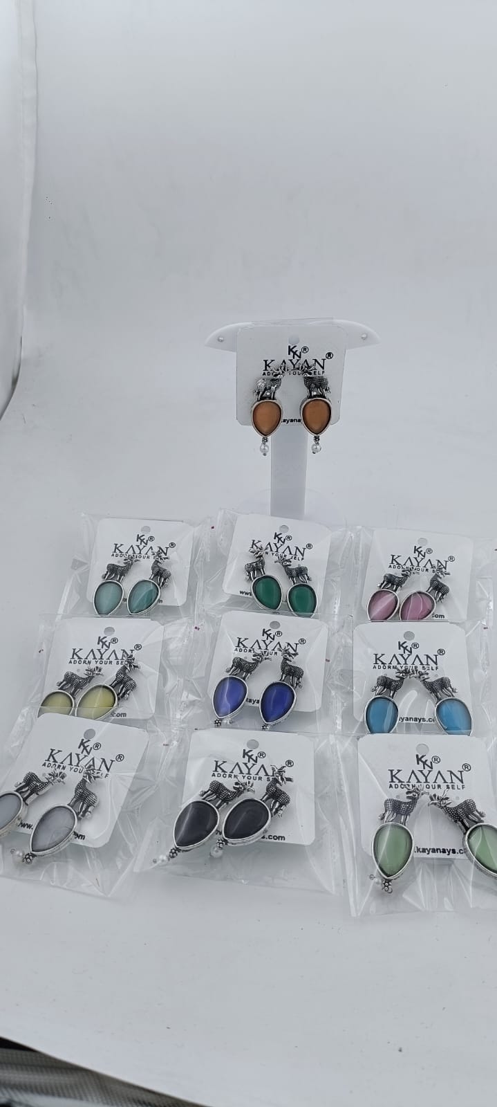 MONALISA STONE ANIMAL SHAPE Earrings in Munich