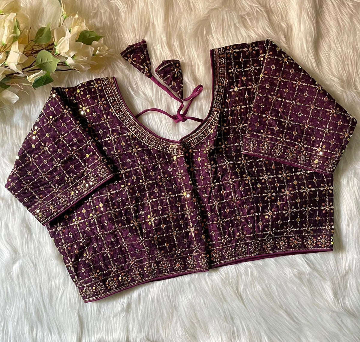 Plus Size stitched blouse in Germany