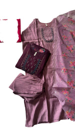 Women kurta set embroided in Munich