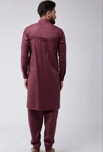 Mens Pathani Kurta Set in Germany