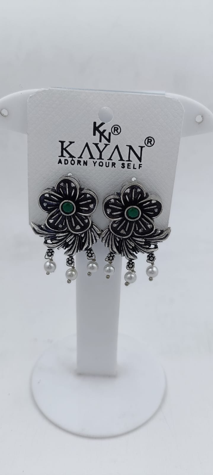 Black metal Flowers Earrings in Berlin