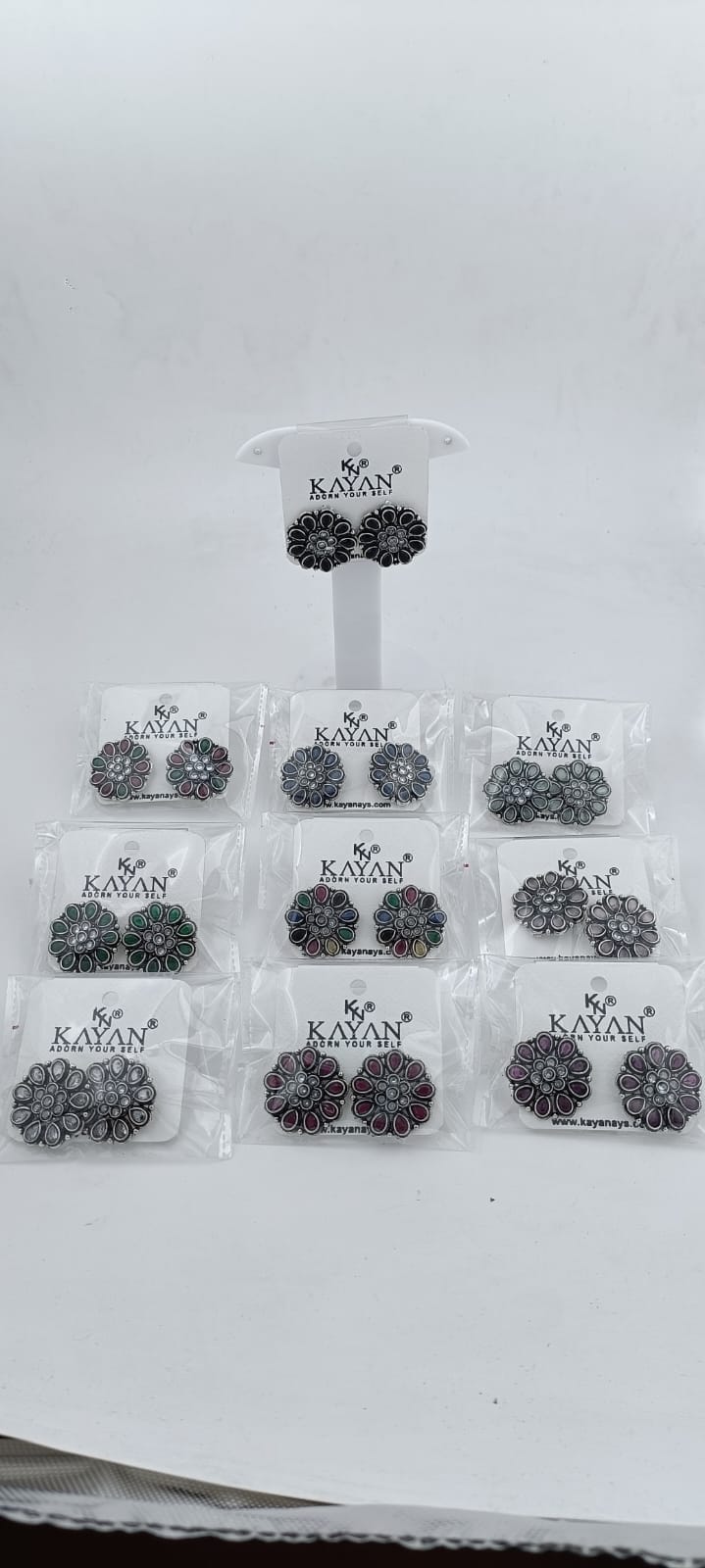 Unique Fancy Party Wear Tops Earrings for Womens in Berlin