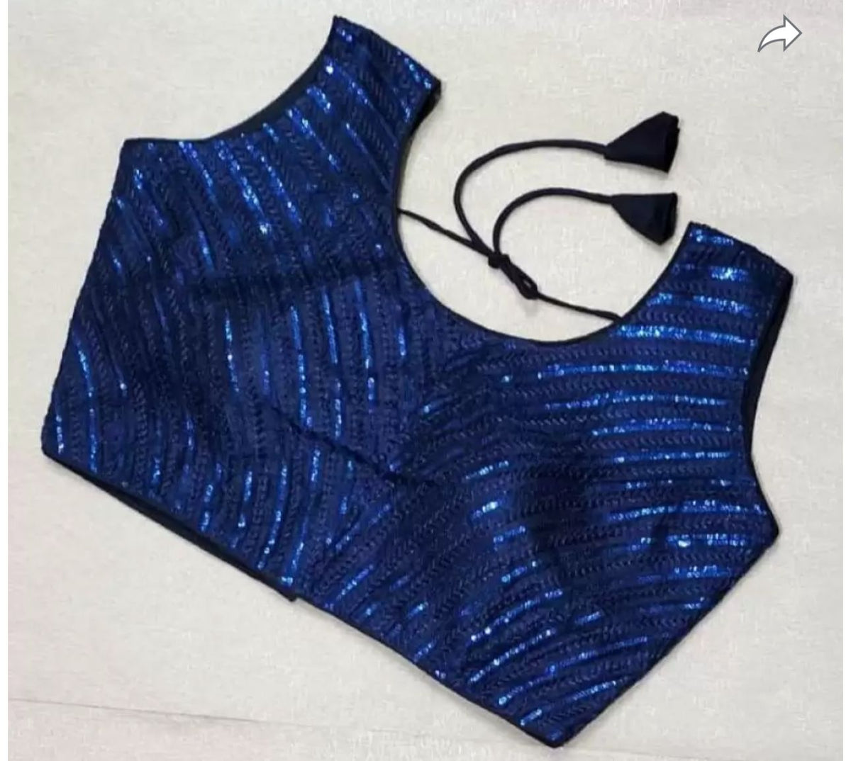 Round Neck Women Blouse in Munich