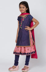 Solid Kurta, Churidar & Dupatta Set in Berlin