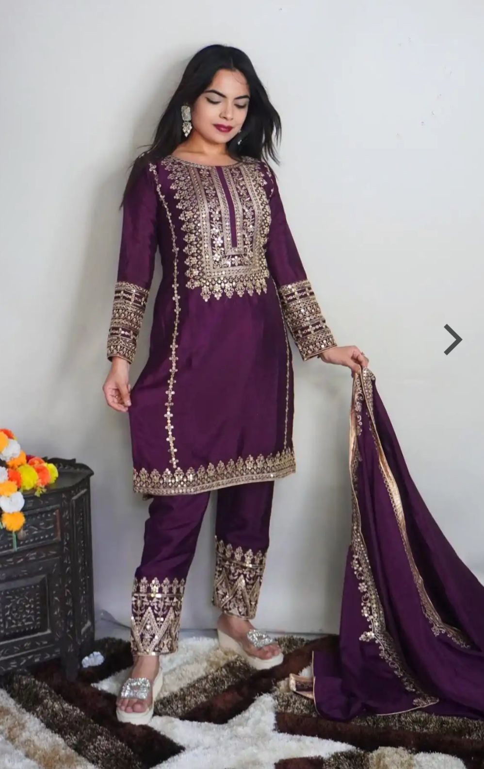 Elegant Pure Chinnon Silk Embroidery Pant Suit in Essen