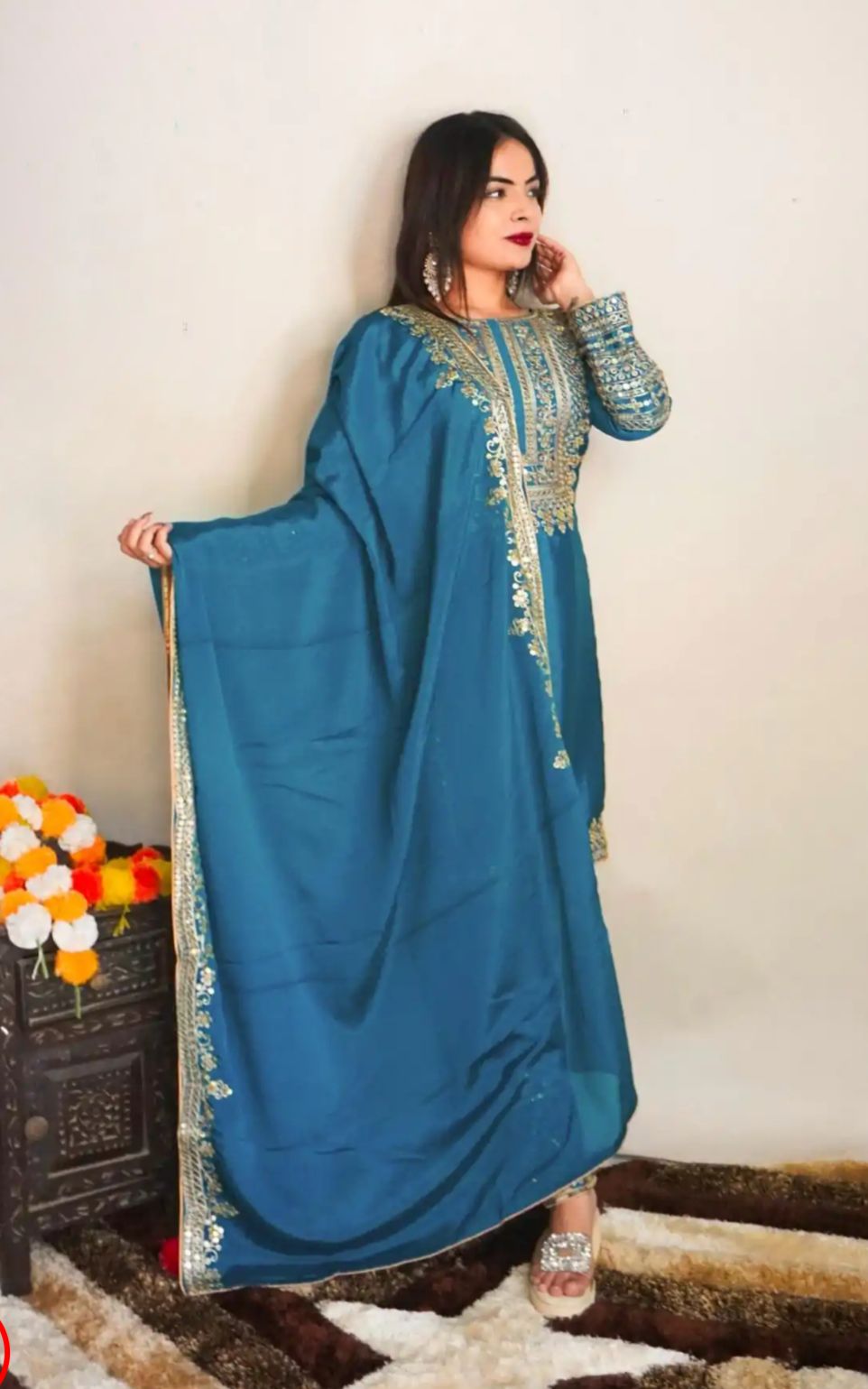 Elegant Pure Chinnon Silk Embroidery Pant Suit in Berlin