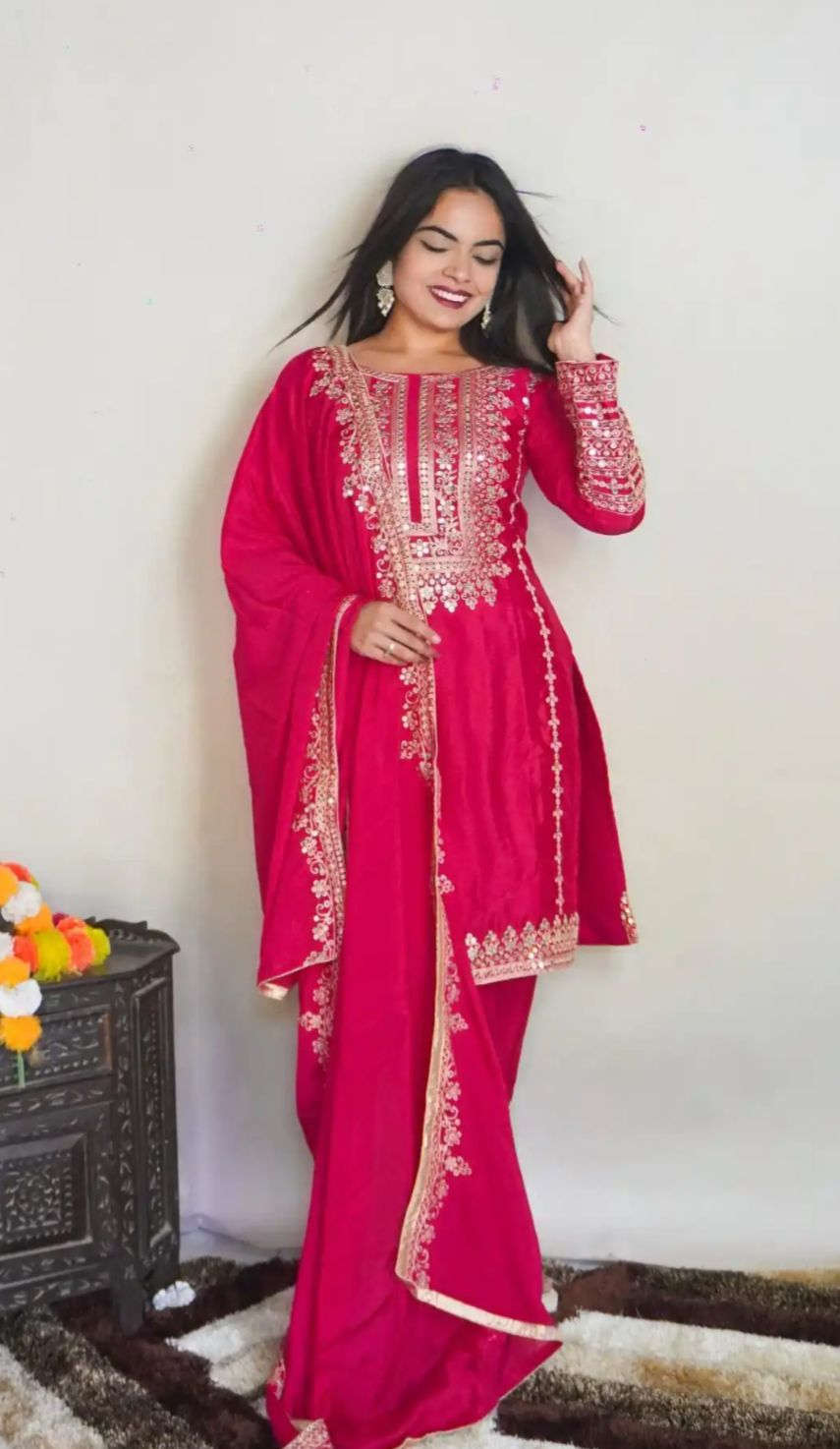 Elegant Pure Chinnon Silk Embroidery Pant Suit in Essen