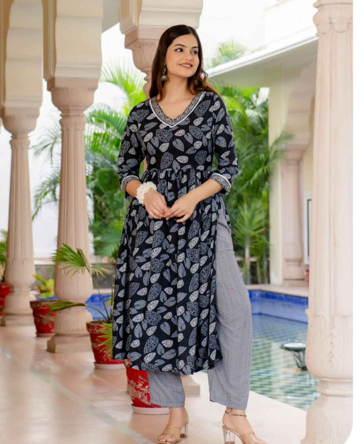 Ethnic Set Women Printed Kurta and Pant Set with Dupatta in Germany