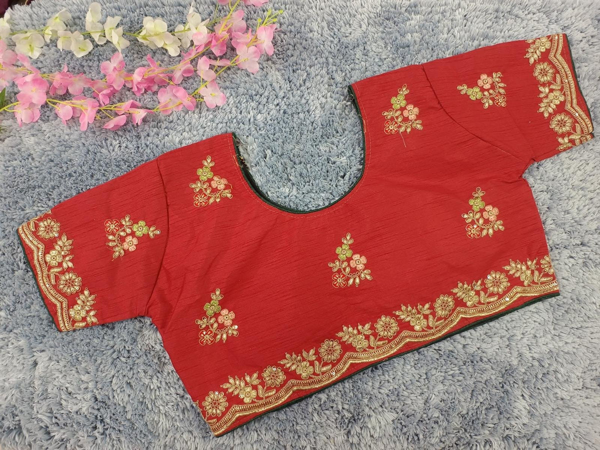 Beautiful Blouse trendy design in Berlin