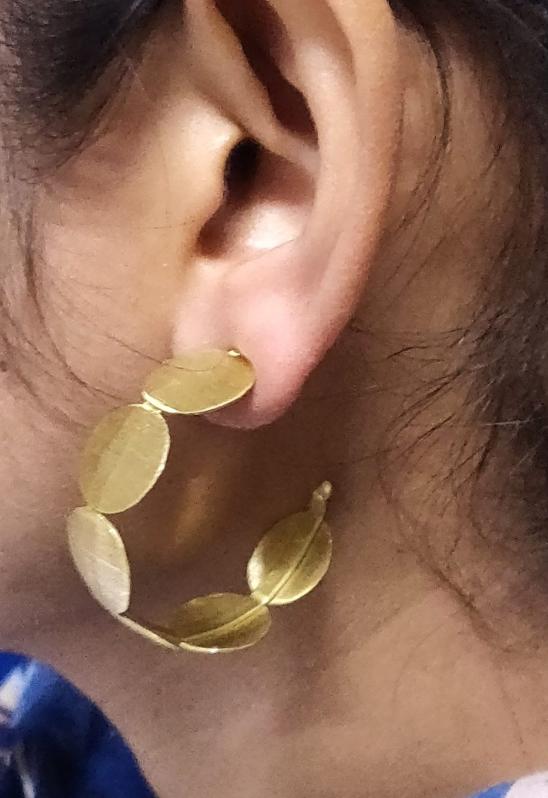 Women Gold-Plated Cuff Earrings in Germany