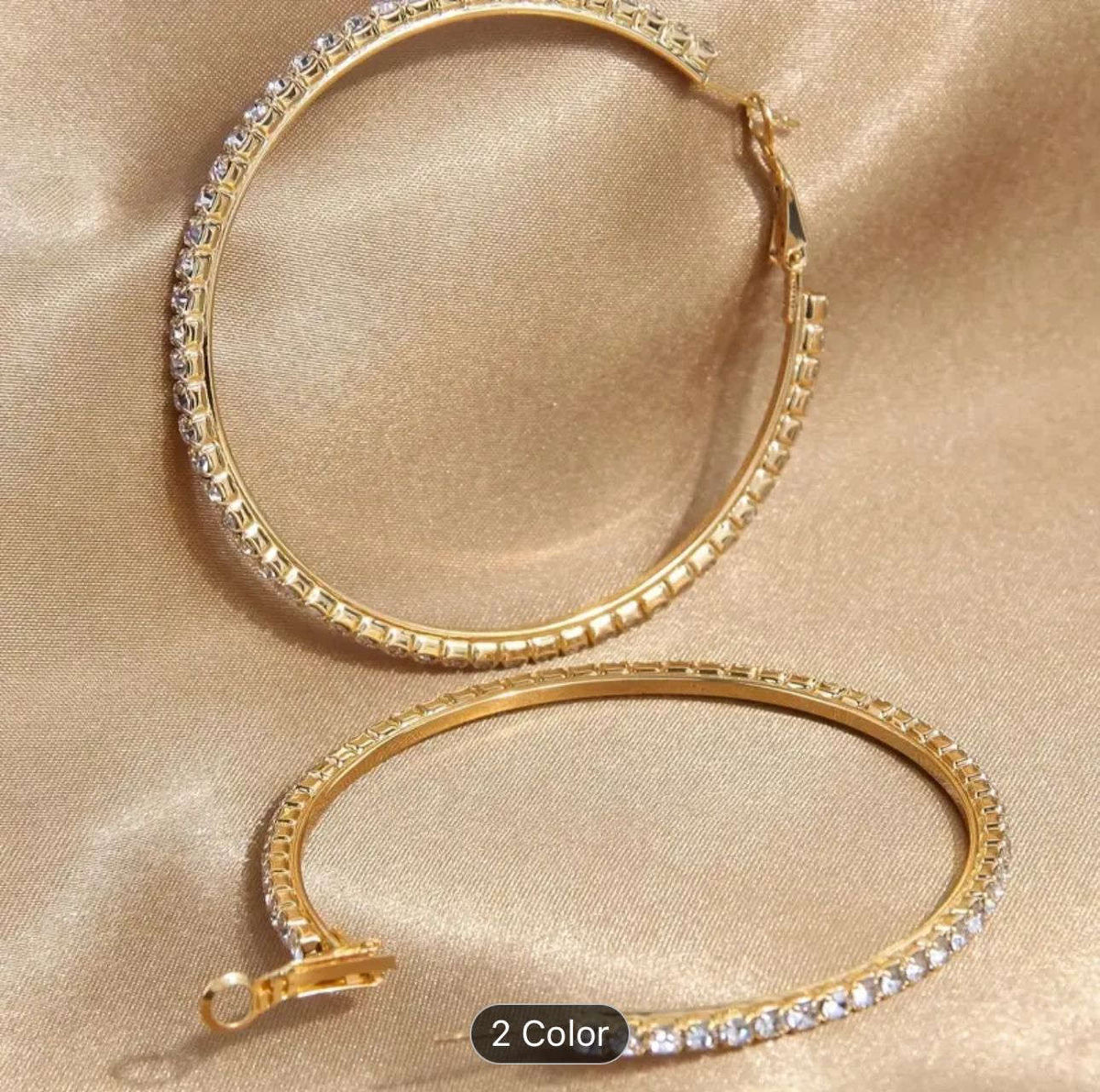 Hoop Earrings Circle Golden in Berlin Namma Markt