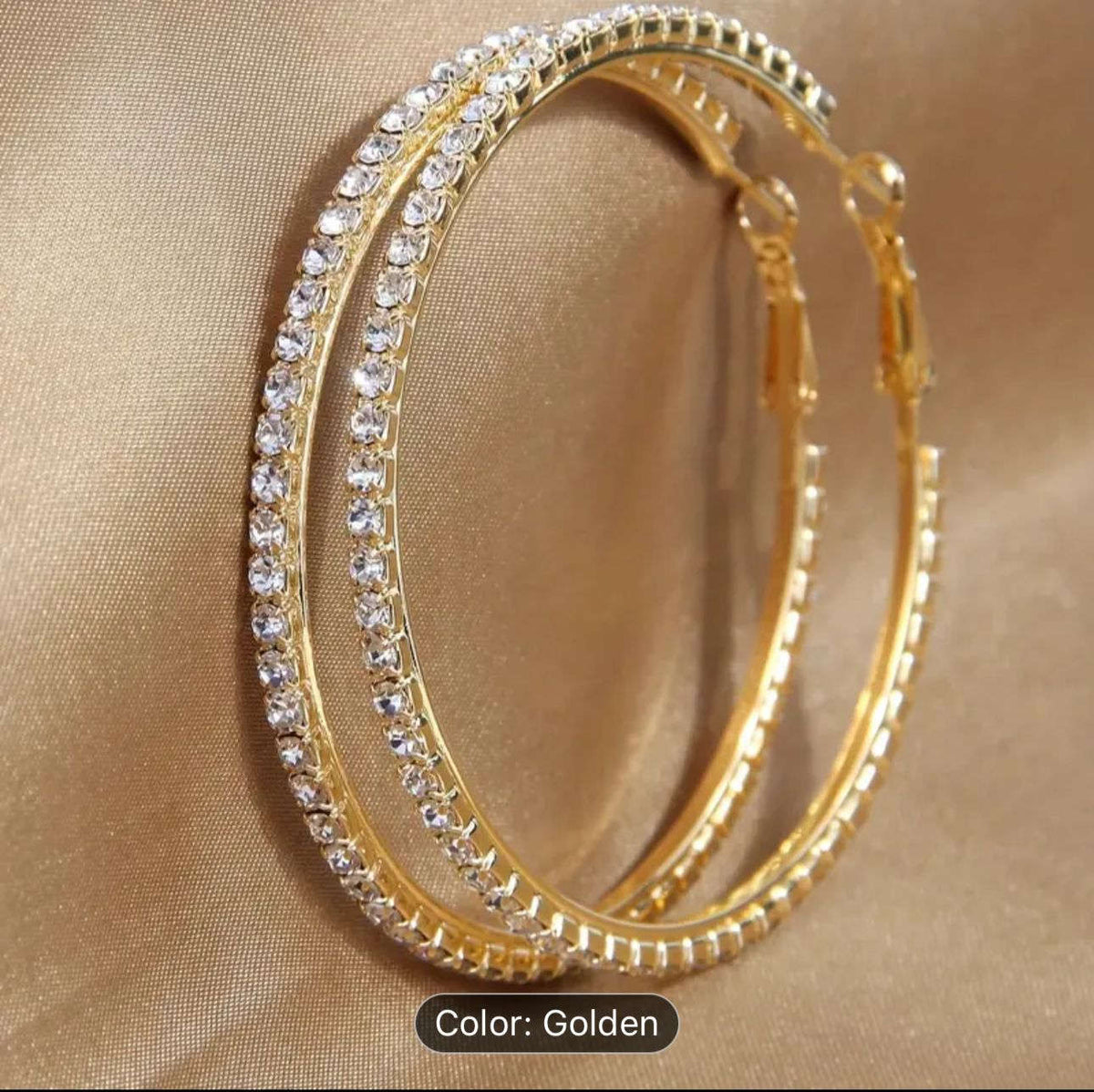 Hoop Earrings Circle Golden in Berlin Namma Markt