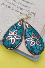 Drop Shaped Lac Earrings in Berlin