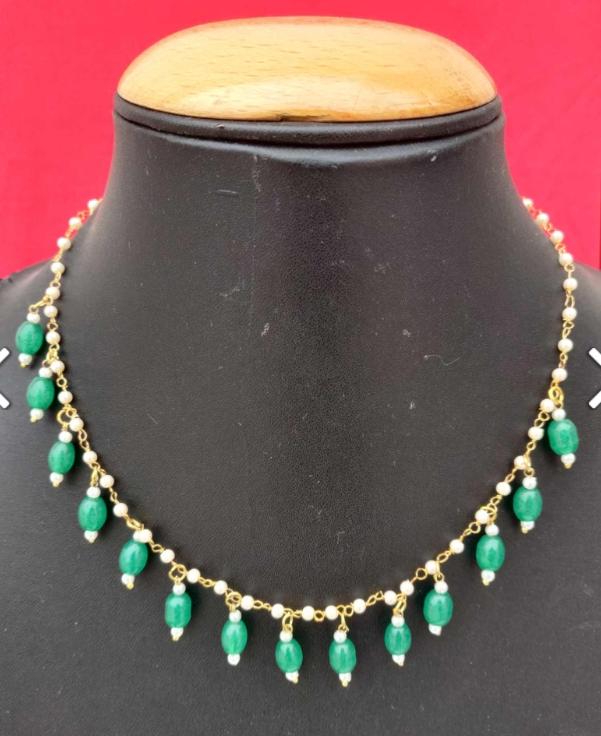 Handmade Pearl Chain Tumbler Choker Necklace in Berlin