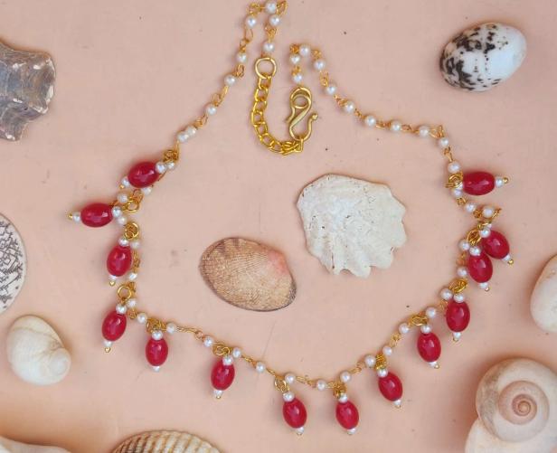 Handmade Lightweight Pearl ChainTumbler Choker Necklace in Germany