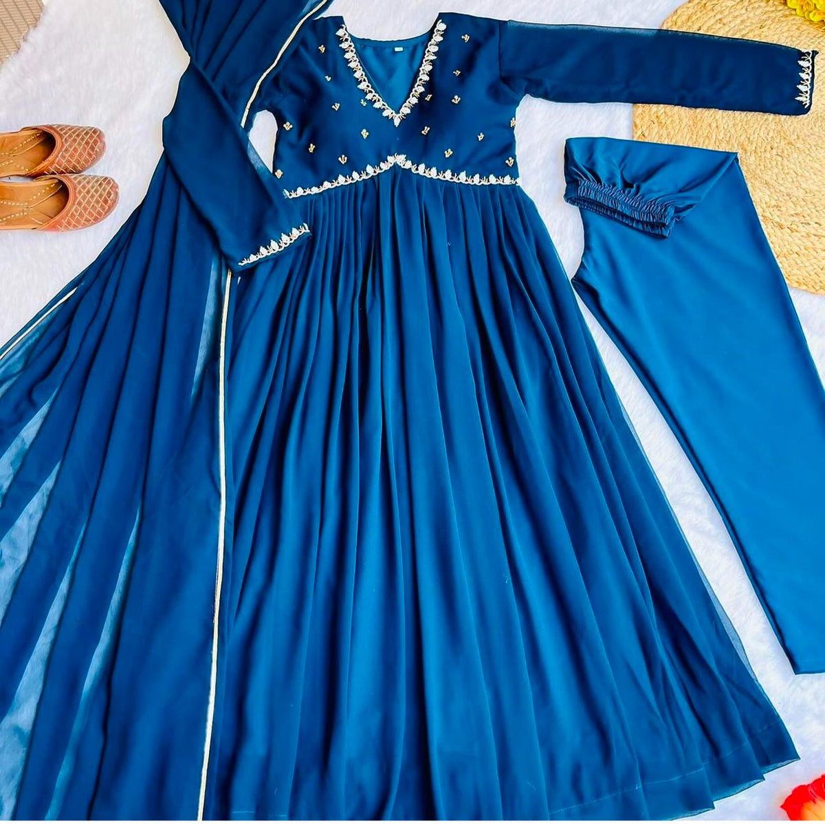 Women Alia cut kurti Nayra cut kurti Anarkali kurti with pant in Germany