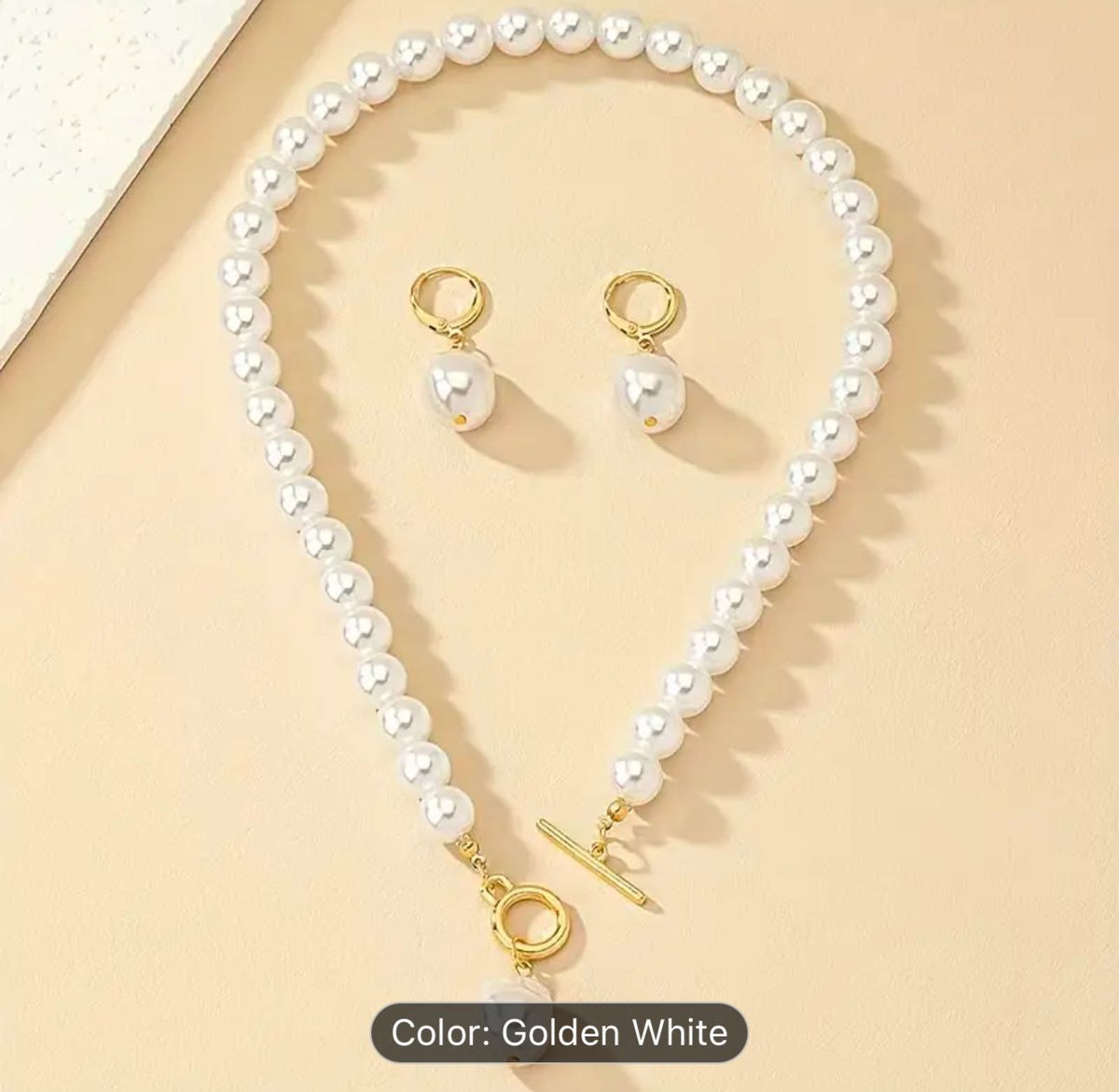 Elegant Pearl Necklace and Earring in Munich