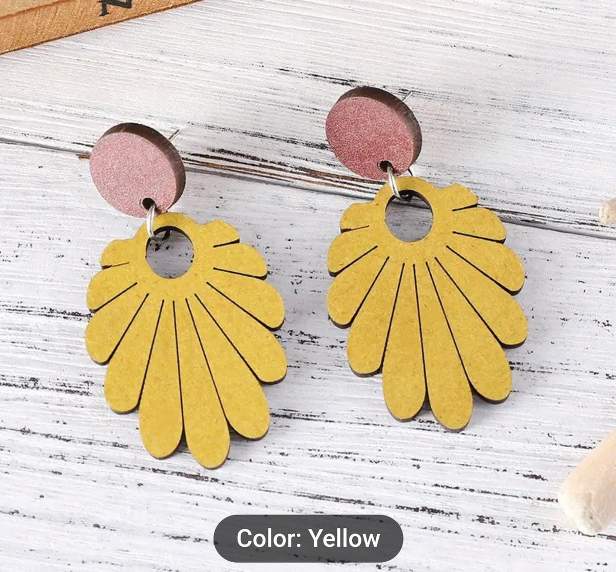 Boho Floral Leaf Shaped Dangle Earrings in Germany