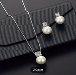 Women Elegant Imitation Pearl Necklace Earrings in Berlin