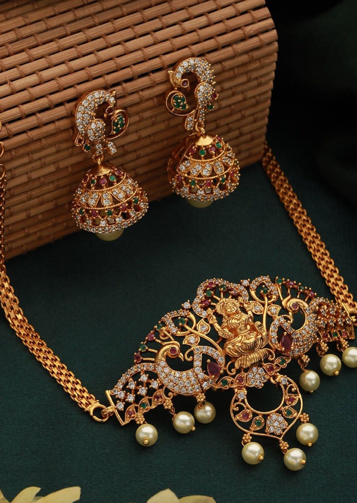 Gold-Plated Stone Studded & Beaded Jewellery Set in Munich